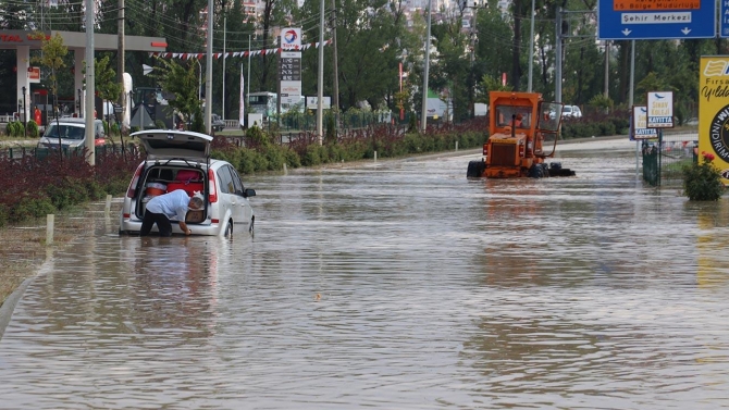 Kastamonu ve Bartın'da sağanak