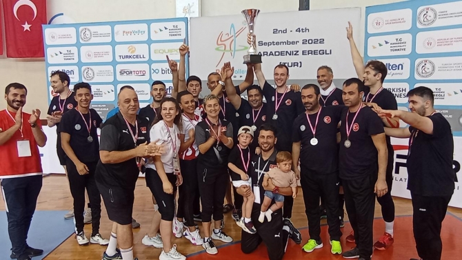 Milliler Oturarak Voleybol Gümüş Ligi'nde ikinci oldu