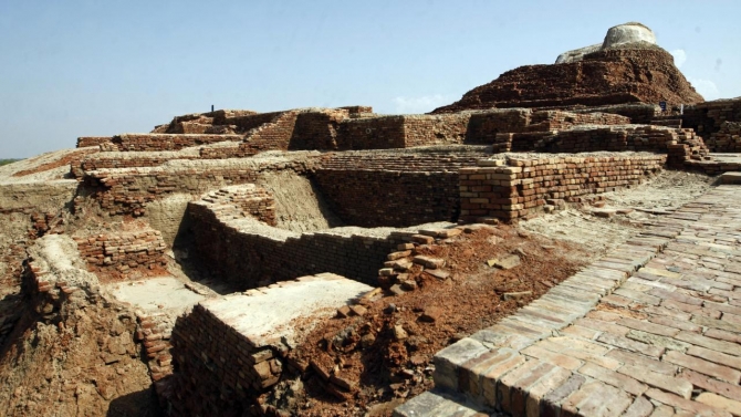 Pakistan'da muson etkisi: Mohenjo-daro'da 4 bin 500 yıllık duvarlar çöktü