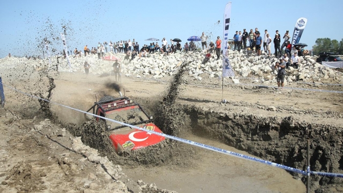 Off-Road tutkunları Ordu'da yarıştı