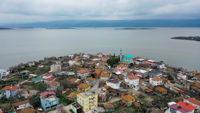 Terazinin iki kefesi: Uluabat Gölü