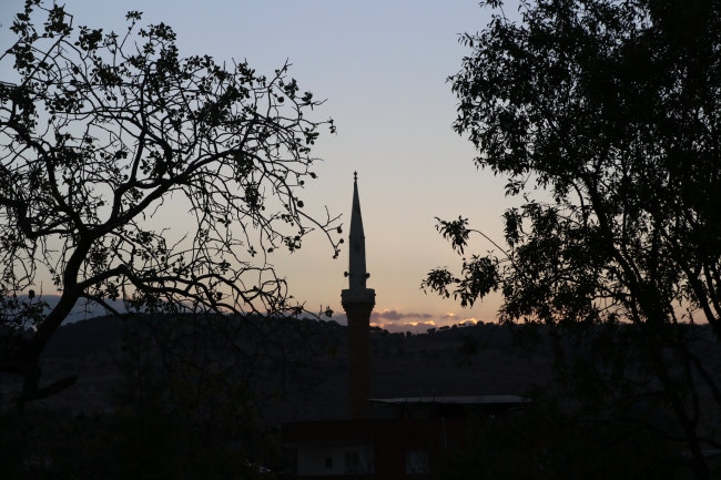 "Işık hadisesi"ni izlemek için sabah namazında buluştular