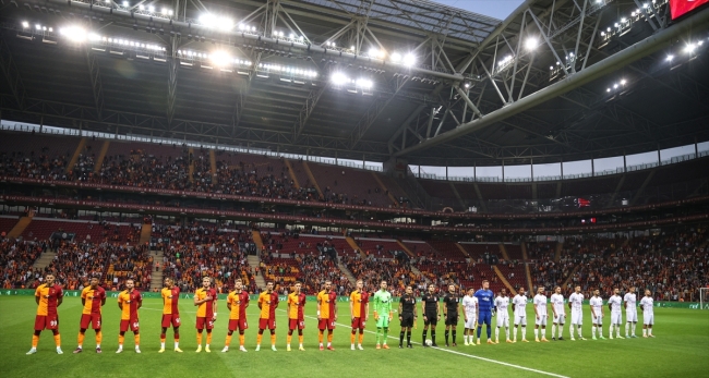 Galatasaray hazırlık maçında İstanbulspor'u yendi