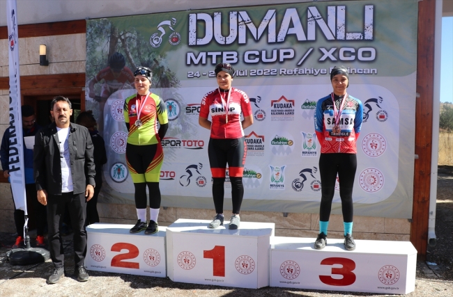 Erzincan'da "Dumanlı MTB Cup/XCO Dağ Bisikleti Yarışları" düzenlendi