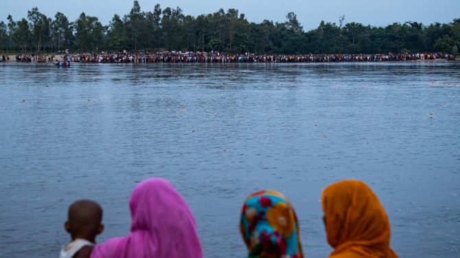 Bangladeş'te batan teknede can kaybı 30'a çıktı