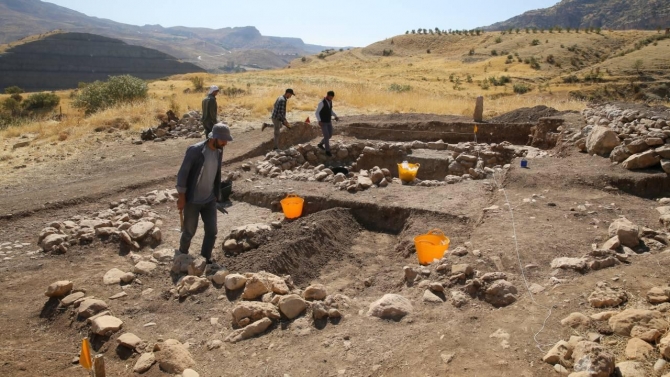 'Boncuklu Tarla'da 12 bin yıllık kamu binasının kalıntılarına ulaşıldı