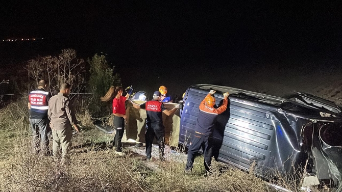 Edirne'de iki ayrı trafik kazası: 1 ölü, 3 yaralı