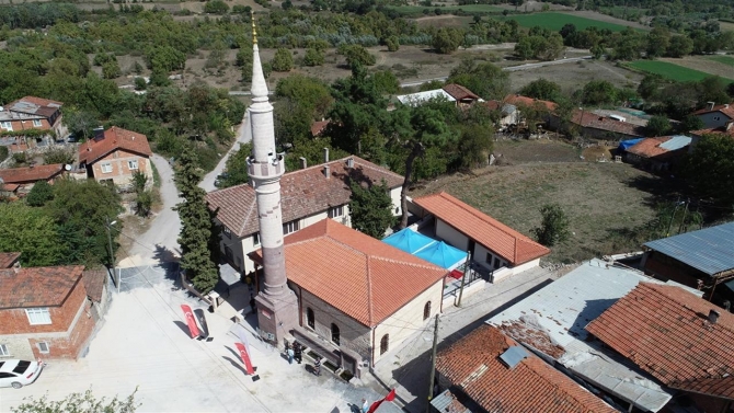 120 yıllık camide yeniden ezan sesi yükseldi