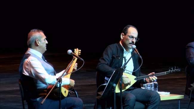 Cumhurbaşkanlığı Sözcüsü Kalın AKM'de konser verdi