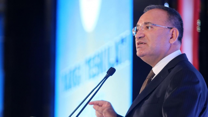 Bakan Bozdağ: Yeni bir infaz uygulamasını gündeme getirmeyi düşünüyoruz