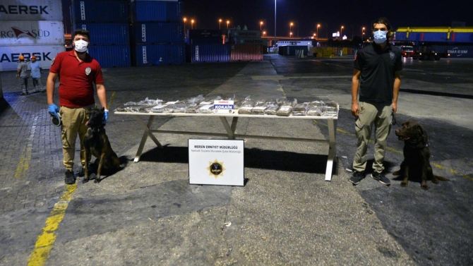 Mersin'de uyuşturucu operasyonu: 48 kilo 800 gram kokainin ele geçirildi