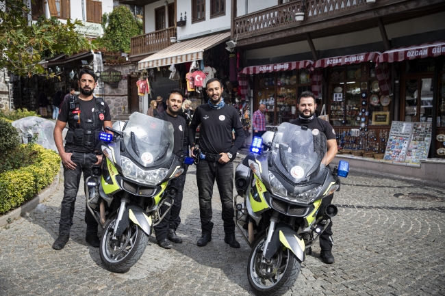 Motosiklet ambulanslar dar sokaklarda hayat kurtarıyor