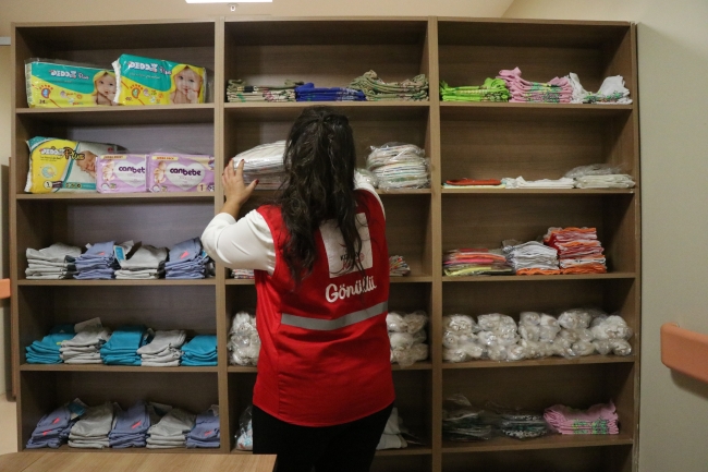 Yeni doğan bebekler ve annelerinin ihtiyaçları Türk Kızılaydan