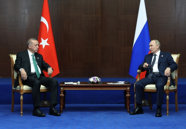 Cumhurbaşkanı Erdoğan, Putin ile bir araya geldi