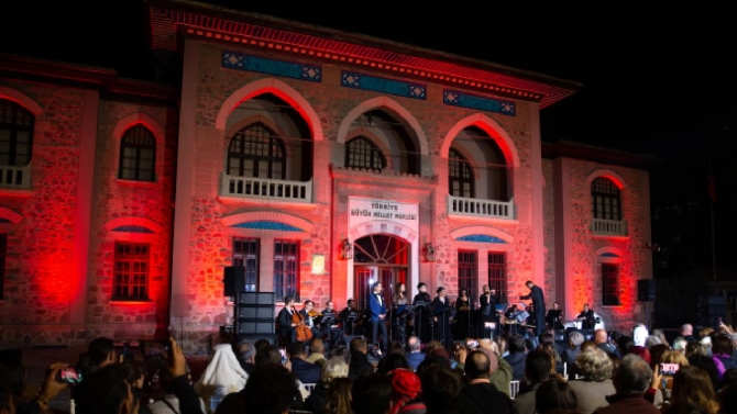 Ankara'nın başkent oluşunun 99. yıl dönümü konserle kutlandı