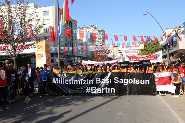 Gaziantep'te "4. Gazi Yarı Maratonu" koşuldu