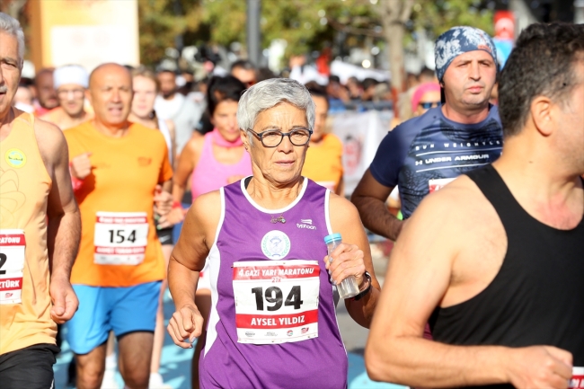 Gaziantep'te "4. Gazi Yarı Maratonu" koşuldu