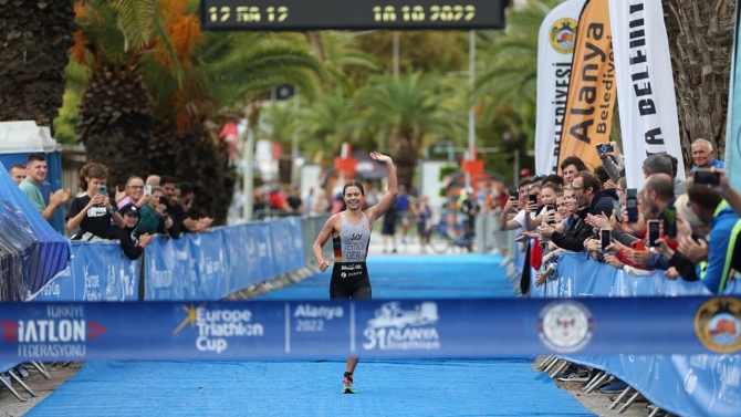 Uluslararası Alanya Triatlon Yarışları'nın 31.'si Avrupa Kupası'yla sona erdi