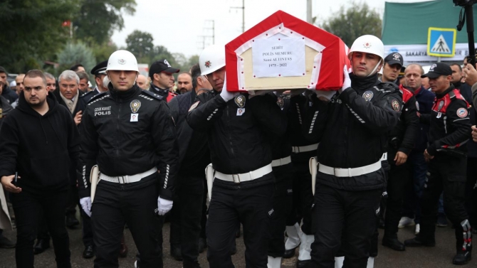 Bursa'da şehit olan polis memuru son yolculuğuna uğurlandı