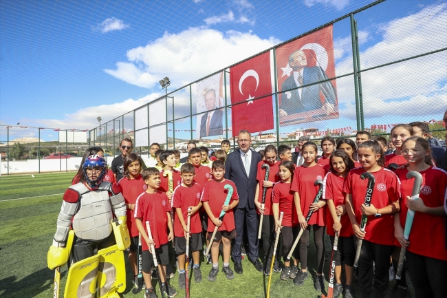 Bakan Kasapoğlu Yatağan Gençlik Merkezi'nin açılışını yaptı