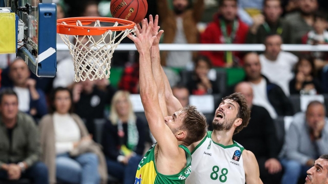 Frutti Extra Bursaspor, Joventut Badalona'yı geçti