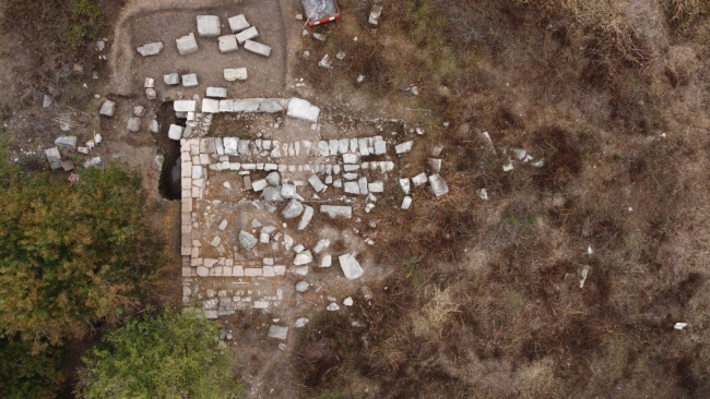 Gölyazı'daki antik kentin tapınağı gün yüzüne çıkarılıyor