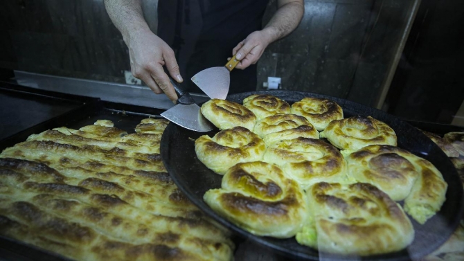 Balkanlar'da "Börek etli mi etsiz mi olur?" tartışması devam ediyor