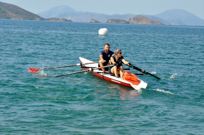 "Rowing Beach Kürek Sprint" yarışları Türkiye'de ilk kez gerçekleştirildi