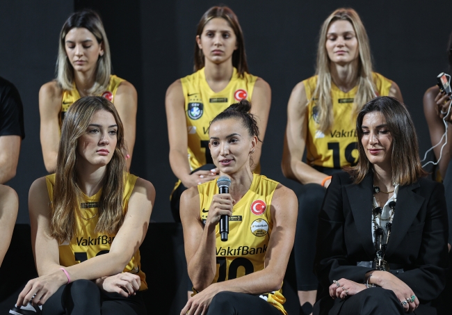 VakıfBank Kadın Voleybol Takımı yeni sezonu açtı