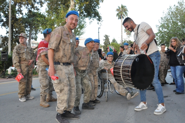 Mersin'de engelli gençler askerlik sevinci yaşadı