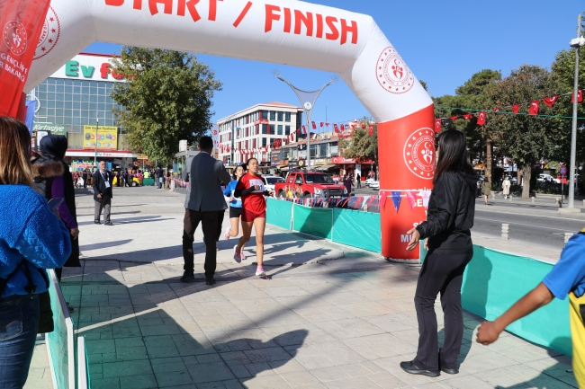 Erzincan'da "Cumhuriyet Koşusu" yapıldı