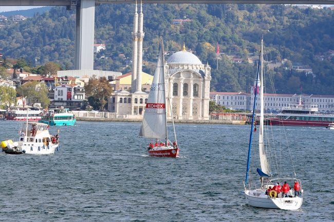 Uluslararası Yat Yarışları Cumhuriyet Kupası İstanbul Boğazı'nda yapıldı