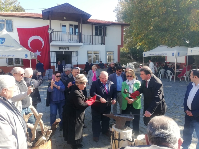 Gazigündüz Alp kabri başında dualarla anıldı