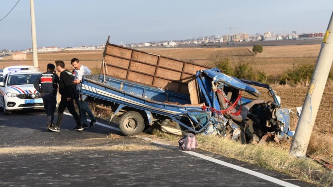 Tekirdağ'da trafik kazası: 1'i bebek 2 ölü, 6 yaralı