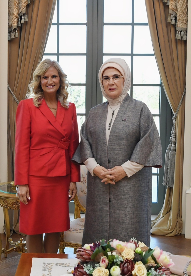 Emine Erdoğan ABD ve Meksika büyükelçilerinin eşleriyle görüştü