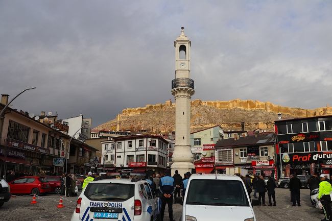 Bayburt'un simgelerinden Saat Kulesi'nin restorasyonu tamamlandı