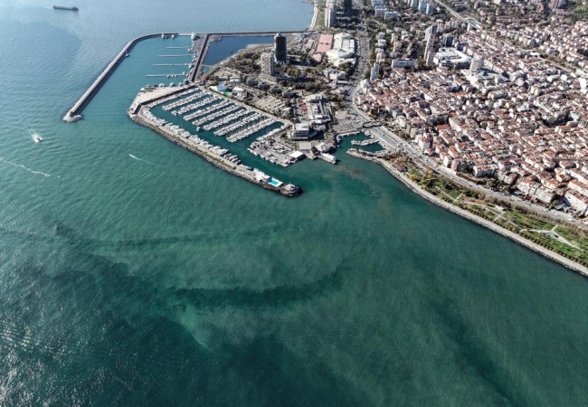 İzmir, Balıkesir, Edirne ve Muğla'yı sağanak vurdu: Yollar göle döndü