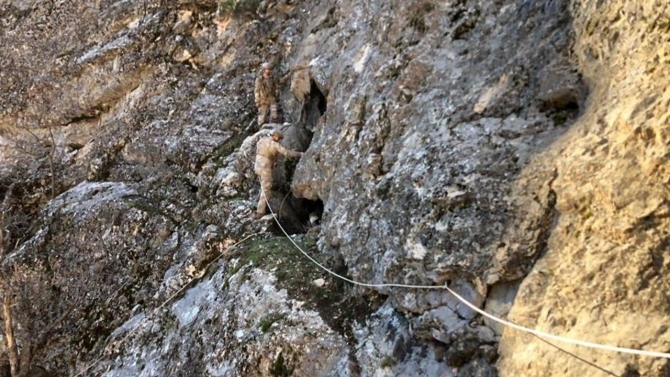 Tunceli'de 15 terör sığınağı imha edildi