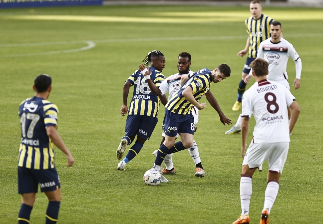 Fenerbahçe hazırlık maçını 3 golle kazandı