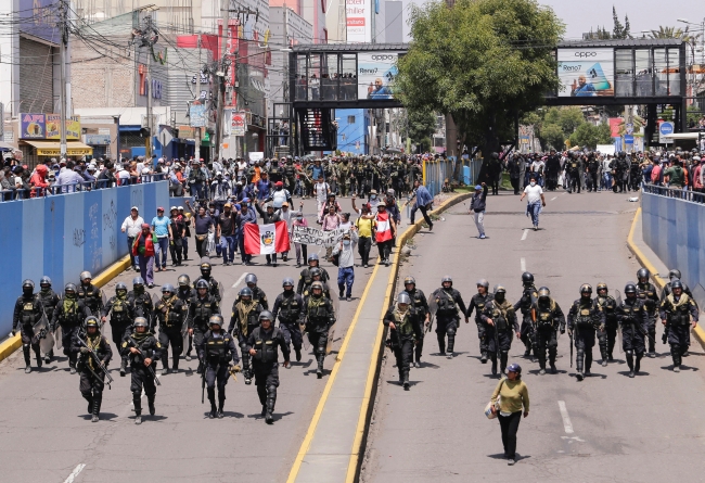 Peru'da 30 günlüğüne olağanüstü hal ilan edildi