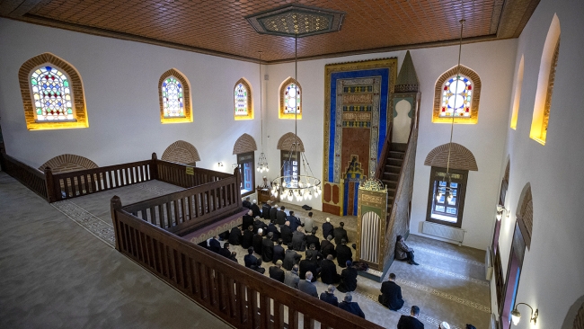 Tarihi Zincirli Camii ibadete açıldı