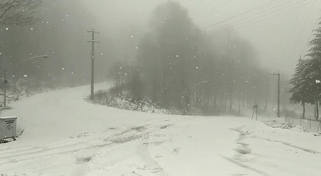 Kartepe'de kar yağışı etkisini artırdı