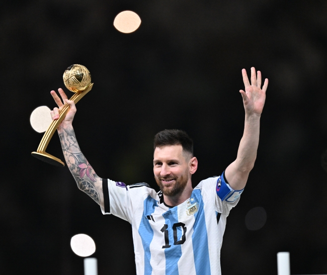 Messi'nin müzesindeki eksik kupa da yerini aldı