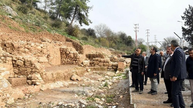 Muğla'da 2 bin 700 yıllık kalıntılara ulaşıldı