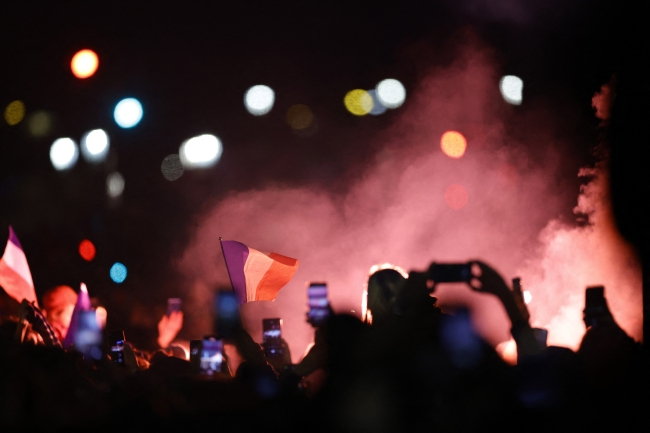 Fransa Milli Takımı'nı Paris'te 50 bin taraftar karşıladı