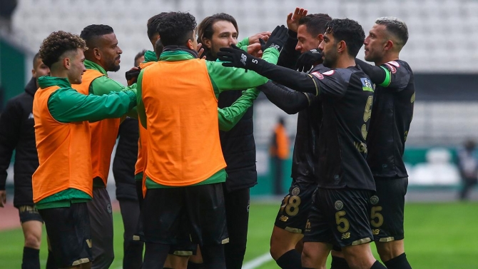 Konyaspor uzatmalarda son 16 turunda