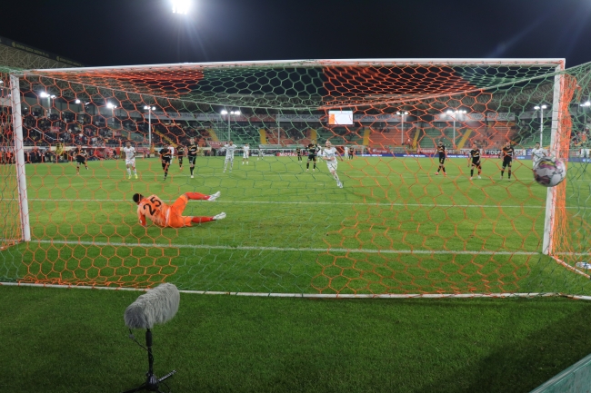 Alanyaspor evinde kazandı