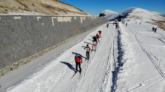 2 bin 948 rakımlı Nemrut zirvesinde şampiyonaya hazırlık