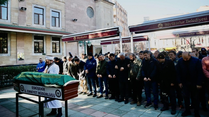 Eskişehir'de çiğ köftecide çıkan kavgada vurulan genç hayatını kaybetti