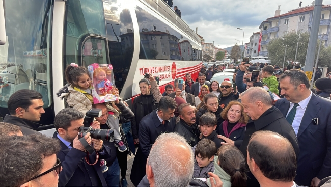 Cumhurbaşkanı Erdoğan, Muğla'da Soğancı ailesinin evine konuk oldu